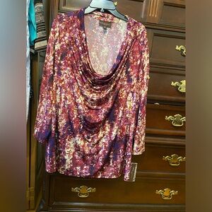 New woman’s plus size top